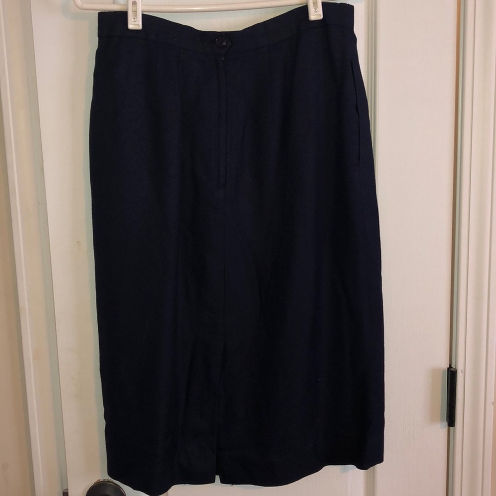 2 PC. Suit - Picture 5 of 5